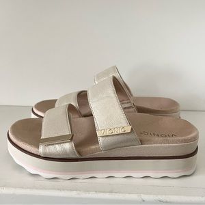 Vionic Brandie Gold platform Sandals women’s size 9 strap